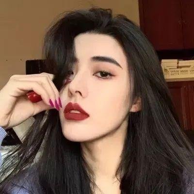 港区小霸王是恋爱脑